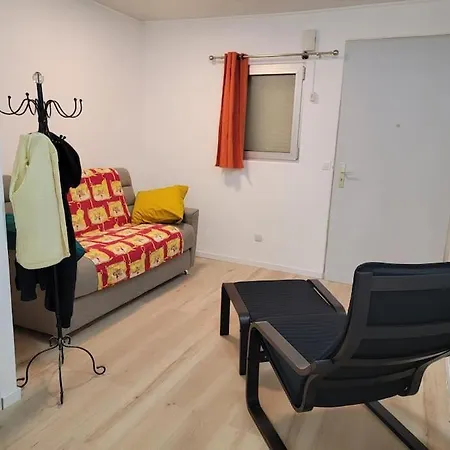 Apartment Calme Et Proximite Des Plage, Port, Marina, Parc